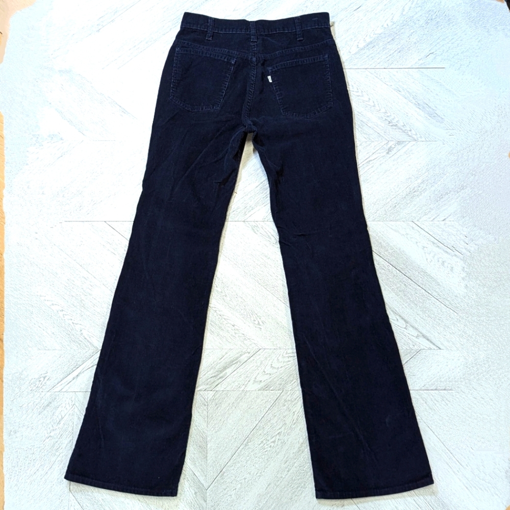 Vintage 1970’s Levis White Tab tag Navy Corduroy Bell Bottom Flare Pants